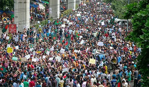 আজ সারাদেশে আন্দোলনরত শিক্ষার্থীদের বিক্ষোভ ও প্রতিবাদ সমাবেশ