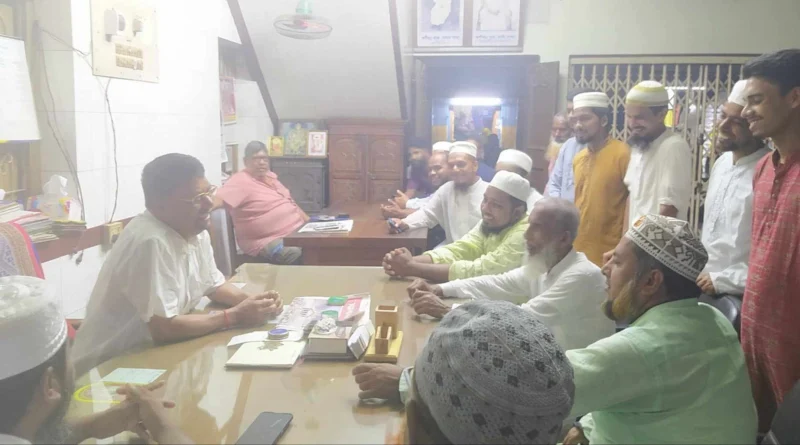 বোয়ালমারীতে হিন্দু সম্প্রদায়ের খোঁজ-খবর নিয়ে নেতাকর্মীদের আশ্বস্ত করলেন জামায়াত নেতারা