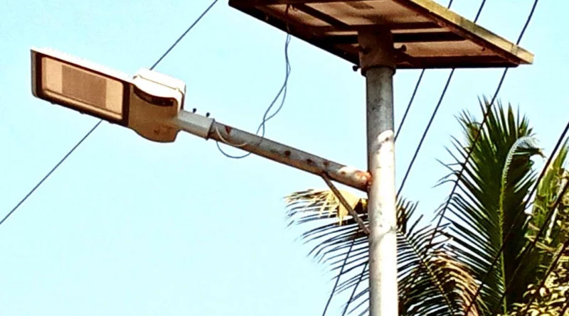 মহেশপুর অন্ধকারে হারিয়ে যাচ্ছে ৬ কোটি টাকা ব্যয়ের আলোর প্রকল্প