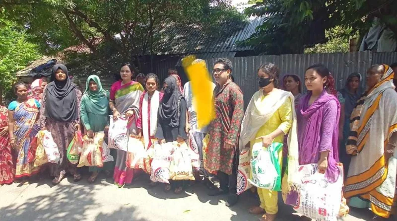 চাঁদপুরে বিজয়ীর উদ্যোগে শুকনো খাবার ও ঔষধ বিতরন