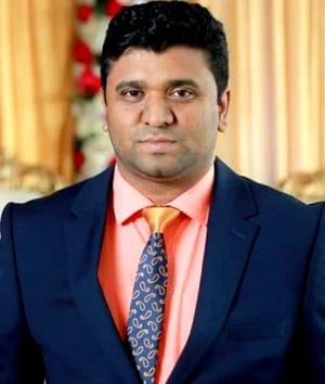 ৫ মামলা থেকে অব্যাহতি পেলেন সাংবাদিক মুন্না খান