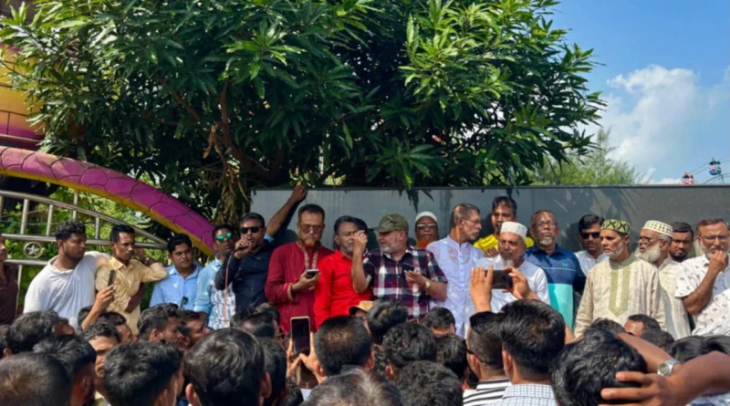 ভোলার চরফ্যাশনে বিপ্লব ও সংহতি দিবস উপলক্ষে বিএনপির বর্ণাঢ্য র‌্যালী ও সমাবেশ