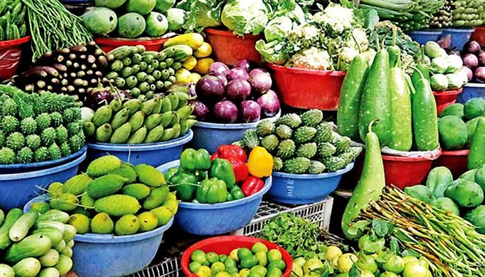 নিত্যপণ্যের দাম কমাতে অন্তর্বর্তী সরকার নানা উদ্যোগ নিলেও স্বস্তি ফেরেনি বাজারে