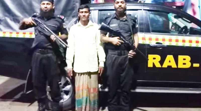 তালতলীতে হত্যা মামলার পলাতক আসামী কুখ্যাত সেকান্দার র‌্যাবের হাতে আটক