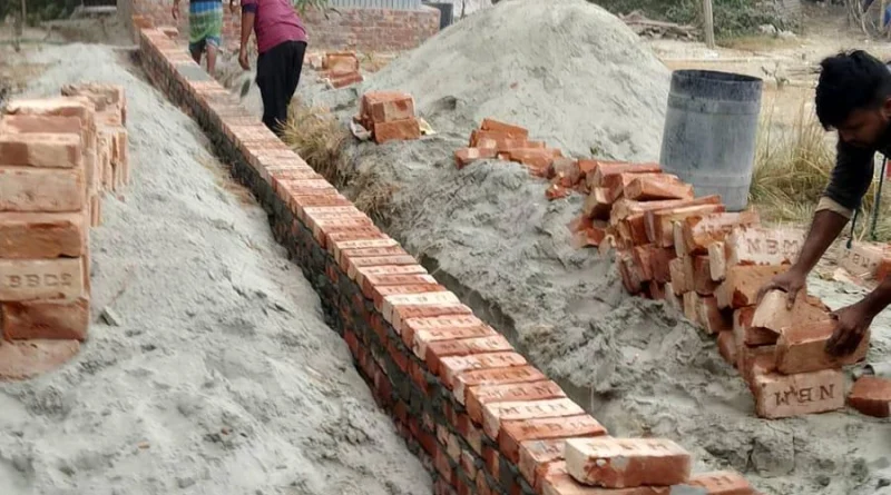 ফতুল্লায় জোরপূর্বক জমি দখলের চেষ্টা ও প্রাণনাশের হুমকি