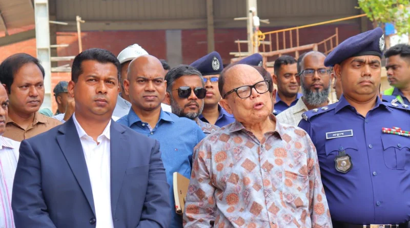 বন্দরে নির্মাণাধীন ও সাইলো খাদ্যগুদাম পরিদর্শনে উপদেষ্টা : আলী ইমাম মজুমদার