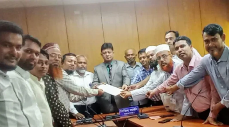 না’গঞ্জ জেলা সিভিল সার্জনকে স্বারক লিপি প্রদান