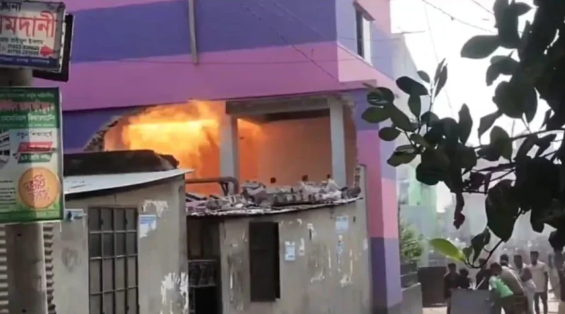 রূপগঞ্জে ডাইং কারখানায় গ্যাস লাইন বিস্ফোরণ, দগ্ধ ৪