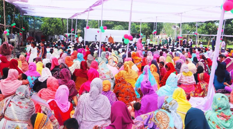 নারী-শিশুদের অংশগ্রহণে নোয়াখালীতে ব্যতিক্রমী ঈদের জামাত