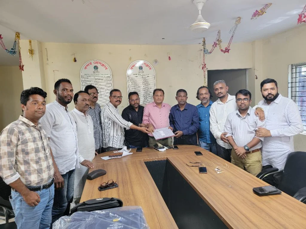 বন্দর প্রেসক্লাবের নতুন কমিটির দায়িত্ব গ্রহণ