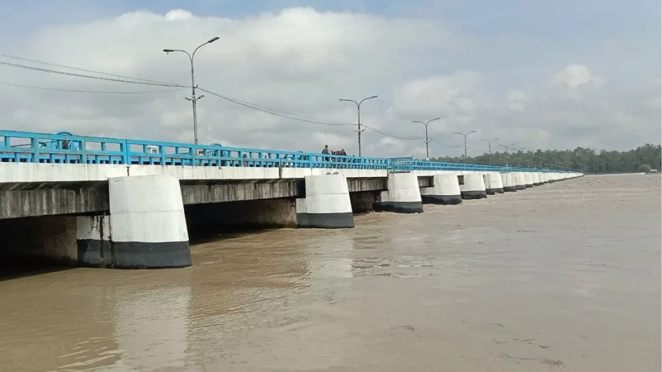 তিস্তা নদীর পানি বিপৎসীমার ওপর দিয়ে প্রবাহিত-চার জেলায় বন্যার শঙ্কা
