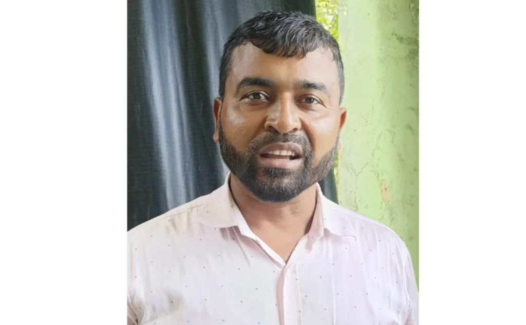 মতলব উত্তরে ঘুষ ছাড়া ফাইল ধরে না কলাকান্দা ইউনিয়ন ভূমি অফিসের তহশিলদার সৈয়দ আহাম্মদ