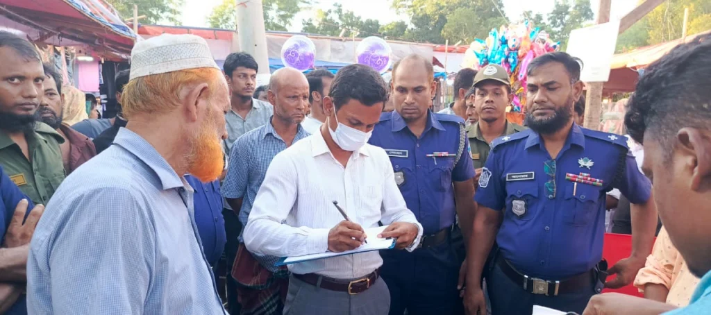 মতলব উত্তরে অবৈধ মেলা বন্ধ ও অর্থদণ্ড প্রদান করে ভ্রাম্যমাণ আদালত