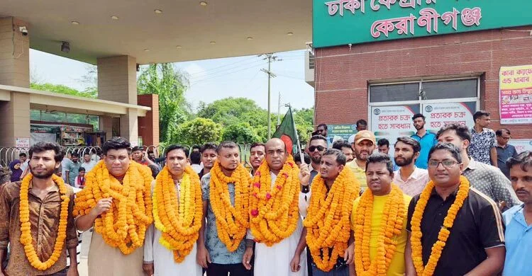 জামিনে মুক্তি পেয়েছেন আউয়াল খানসহ কেন্দ্রীয় ছাত্রদলের আট নেতা