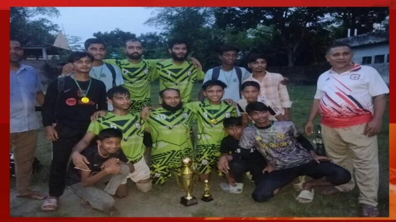 মহেশপুরে মিলন স্মৃতি ফুটবল টুর্ণামেন্টের উদ্বোধনী খেলাই চৌচিতলা বিজয়ী