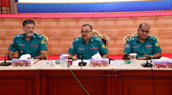 জাতীয় সংসদ নির্বাচনে নিরপেক্ষতার সর্বোচ্চ ডিগ্রি প্রদর্শন করতে হবে: ডিএমপি কমিশনার