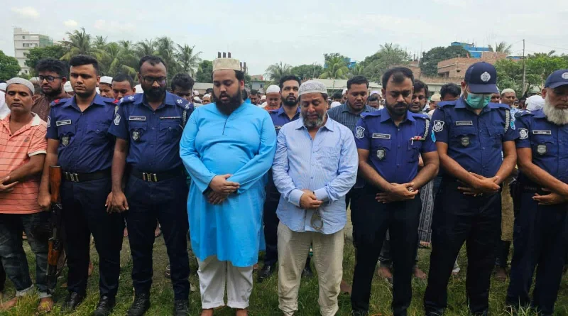 প্যারোলে মুক্তি পেয়ে স্ত্রীর জানাজায় নাসিকের সাবেক কাউন্সিলর মতি