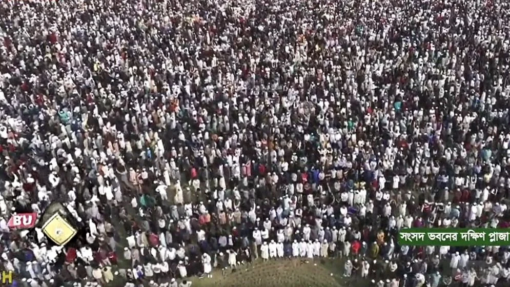 শহীদ শরীফ ওসমান হাদির জানাজায় লাখো জনতার ঢল