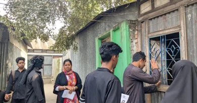 সোনারগাঁও পৌরসভায় গণসংযোগে অঞ্জন দাস, মাথাল মার্কায় ভোট দেওয়ার আহ্বান