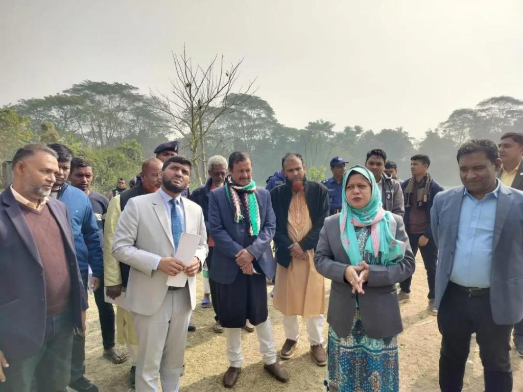 মুন্সীগঞ্জের গজারিয়ায় ঝুঁকিপূর্ণ ভোটকেন্দ্র পরিদর্শনে জেলা প্রশাসক 