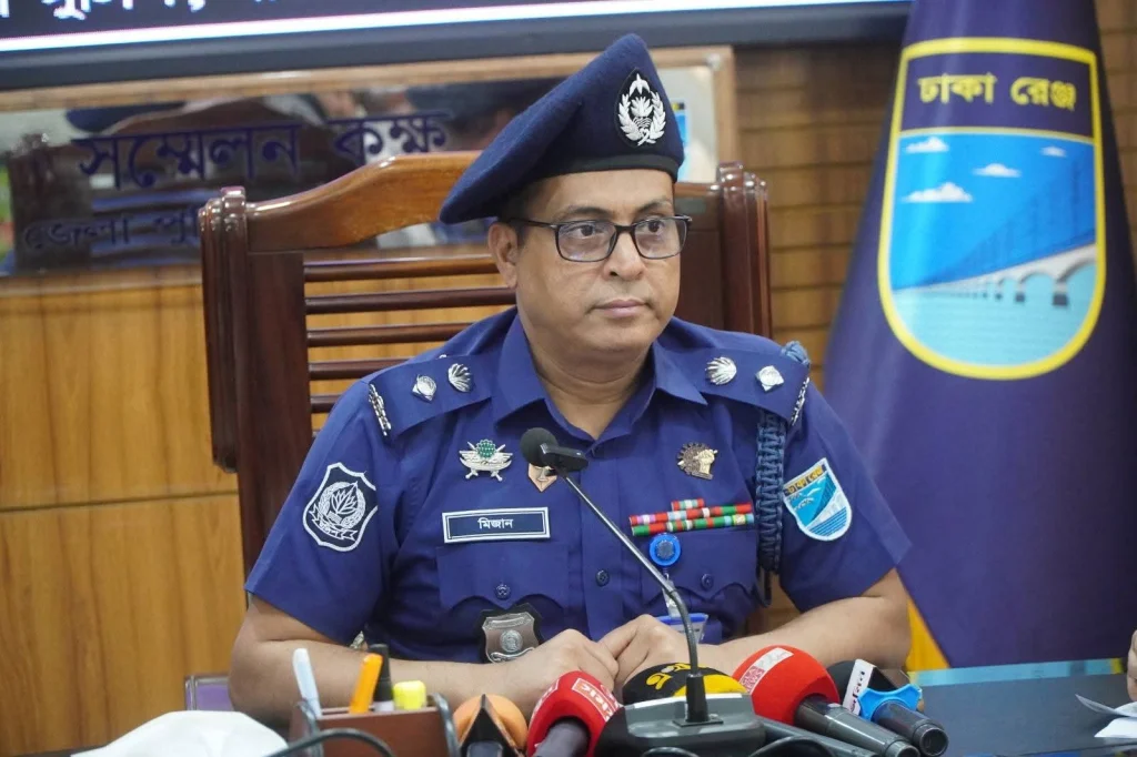 সর্বমহলে প্রশংসিত না’গঞ্জের পুলিশ সুপার মোঃ মিজানুর রহমান মুন্সী