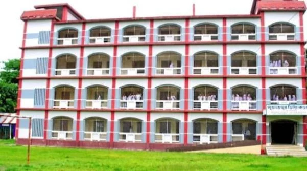 মতলব উত্তরে অসদুপায়ের দায়ে ৭ এইচএসসি পরীক্ষার্থী বহিষ্কার